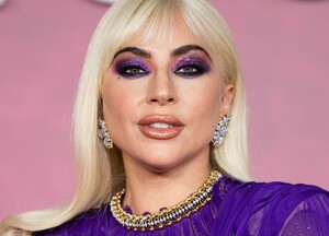 lady-gaga-house-of-gucci-premiere-in-london-11-09-2021-17.jpg