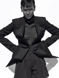 Numero December 2021 111.jpg