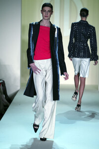 2864862_BillBlass2003WomenRTW22.thumb.jpg.83224070ef13df3c0082143024294a94.jpg