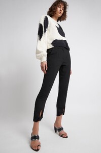 S1-21SS3044_Universal_Knot_Hem_Pant_Black-21540-Aje-2572_detailshot.jpeg