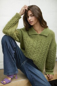 ava-collared-sweater-in-verde-vwsava05vde_3.jpg