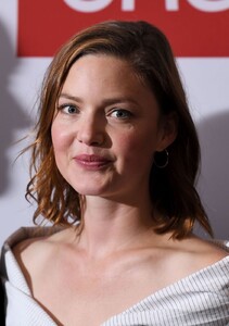 holliday-grainger-bbc-one-7.jpg