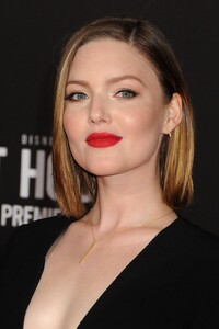 holliday-grainger-the-finest-hours-6.jpg