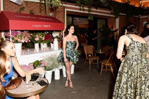 laura-marano-vogue-and-lancome-celebrate-the-emily-in-paris-collection-in-la-12-06-2021-4.jpeg