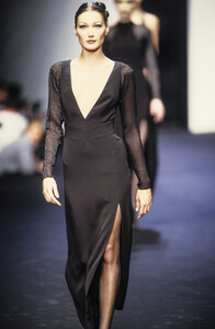 1162579529_Lanvin1993WomenRTW115.thumb.jpg.14f6cf4f1ddd8ae219e0412f75943926.jpg
