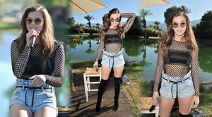 Hailee-Steinfeld (2).jpg