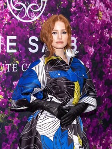 madelaine-petsch-at-ellie-saab-fashion-show-in-paris-01-26-2022-4.jpeg