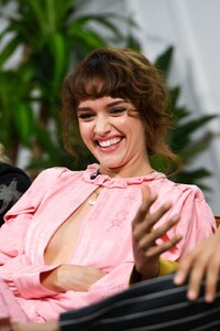 olivia-cooke-variety-studio-4.jpg