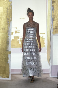 59630959_Chanel1998HauteCouture45.thumb.jpg.c45428046ad90489e794f82bdfab3acb.jpg