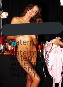 Miranda Kerr 2006 bs 2.jpg