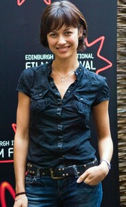 81142074_olga-kurylenko-61st-edinburgh-international-filmfest-3.jpg