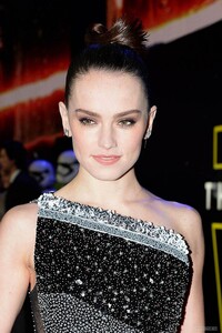 Daisy_Ridley_photo.filmcelebritiesactresses.blogspot-0626.jpg