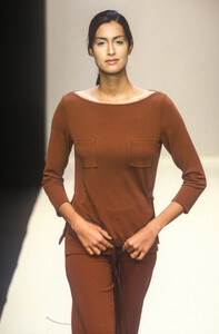 1040936911_PacoRabanne1996WomenRTW6.thumb.jpg.7758da38516053f3371baa3163265dfb.jpg