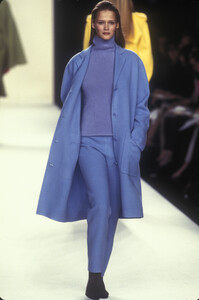 1657671268_RalphLaurenFall19997.thumb.jpg.3c1cd104887124fd75a82b688aebf0a4.jpg