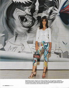 cosmo russia may 2004 by patrick demarchelier 3.jpg