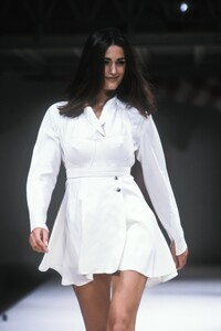 1886608684_AzzedineAlaia1991WomenRTW43.thumb.jpg.46e1c61e23b4dd73d1ee1e5cb5887f50.jpg