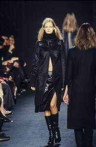 534987538_CostumeNational1999WomenRTW93.thumb.jpg.ef0e73b5278ce811fb74af60ff676dec.jpg