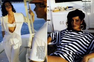 698445999_VogueUS-July1991(4).thumb.jpg.72b69a8a748e4c65fca0d009d4d2dc23.jpg