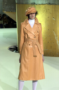 994092283_DriesVanNoten2001WomenRTW25.thumb.jpg.2c3092c3501f116ba92d12adcd7663ca.jpg