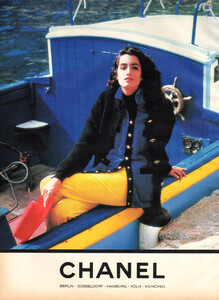 ChanelAdCpDe0990a.thumb.jpg.114a59b300028426a166493eea0b1438.jpg