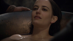 Eva-Green-nude-in-the-bath-Camelot-2011-s1e9-hd720-080p-3.jpg