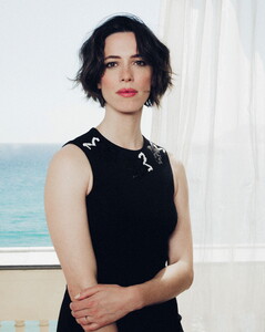 Rebecca-Hall-Grazia-Magazine-2016-003.jpg