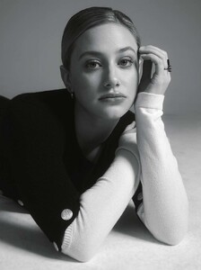 lili-reinhart-content-mode-magazine-march-2022-17.jpeg
