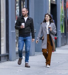 lily-collins-out-and-about-in-new-york-03-20-2022-4.jpg
