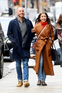 lily-collins-out-in-new-york-03-23-2022-3.jpg
