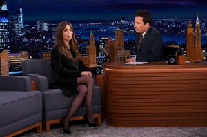 lily-collins-the-tonight-show-starring-jimmy-fallon-03-22-2022-1.jpg