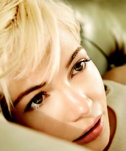 michelle-williams_angeleno-magazine-january-2011-5.jpg