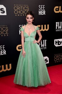 rachel-zegler-2022-critics-choice-awards-7.jpeg