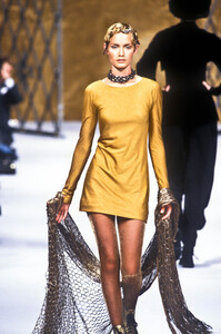 107425338_Chanel1993HauteCouture197.thumb.jpg.ba52fc494f7a133f16969710a11bdfba.jpg