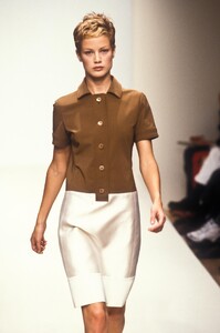 1114008731_Prada1996WomenRTW45.thumb.jpg.1b054d664dbdaa1124b702df6768d3da.jpg