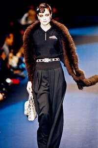 1218672879_SoniaRykiel1995WomenRTW114.thumb.jpg.ef914dc64842a25e5da57eb651eafa68.jpg