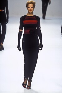1311535979_SoniaRykiel1996WomenRTW78.thumb.jpg.eb313c3df47f66b7c53efeb57f3511ca.jpg