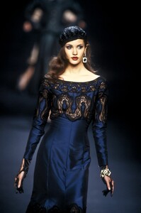 1476397553_Valentino1992HauteCouture78.thumb.jpg.7df60f430238695236387bf06e0ac3b9.jpg