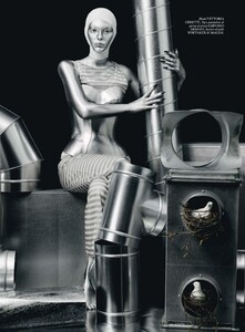 Vogue Italia N.859 - Aprile 2022-page-004.jpg