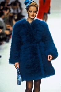 1721189795_SoniaRykiel1996WomenRTW53.thumb.jpg.1751c4bace0b067821da9f6c5b1caf16.jpg