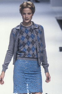 1887080689_Blumarine1996WomenRTW87.thumb.jpg.39fa5c93cedac4091bd483989c47ef1a.jpg