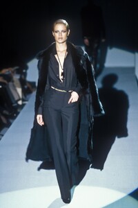 2132695622_Gucci1996WomenRTW65.thumb.jpg.e9d04a199edf51207e8d32cc5f4e3822.jpg
