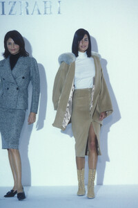 274437842_IsaacMizrahi1995WomenRTW42.thumb.jpg.6424524fe764ebce75656b343f8a860b.jpg