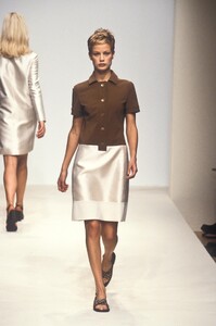 298625280_Prada1996WomenRTW44.thumb.jpg.d5eb6db19a2d966c8073b86b787bd084.jpg