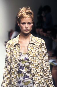 343597783_Prada1996WomenRTW48.thumb.jpg.fdc9a5b2f88e84a19f6ab31a790db5a7.jpg