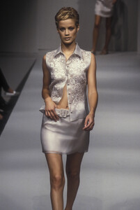 439157025_AlbertaFerretti1996WomenRTW72.thumb.jpg.7e73529e095b4c134cbebf36b89e1e99.jpg
