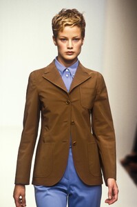 646273475_Prada1996WomenRTW18.thumb.jpg.c8026d3528b44806cf15e3511b6f1e32.jpg