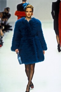 759764725_SoniaRykiel1996WomenRTW52.thumb.jpg.b72138dd0db0d87fe399b155b0a1cf14.jpg