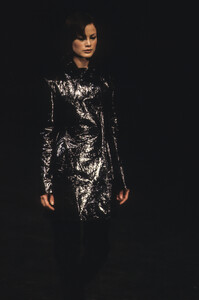 774174952_CostumeNational1995WomenRTW26.thumb.jpg.f05966d1133b9484f79f8c82def2fe11.jpg