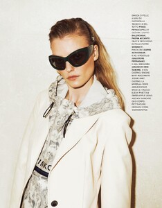2022-04-28 Grazia it-page-013.jpg