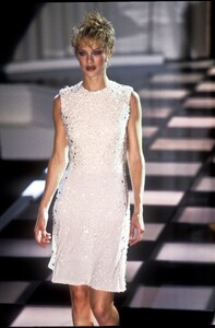 966316162_Versace1996WomenRTW163.thumb.jpg.25035a995e60de71e70a61337f1d0c65.jpg